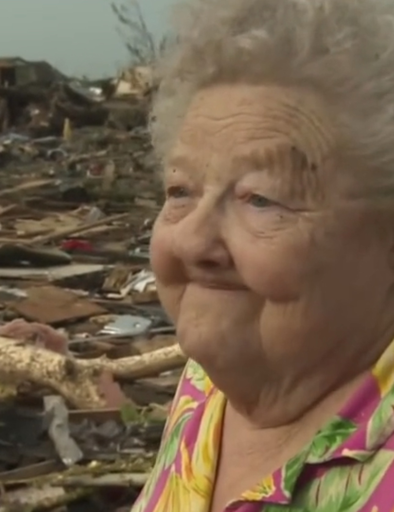 82-Year-Old Woman Loses Everything — But Finds Her Beloved Pet